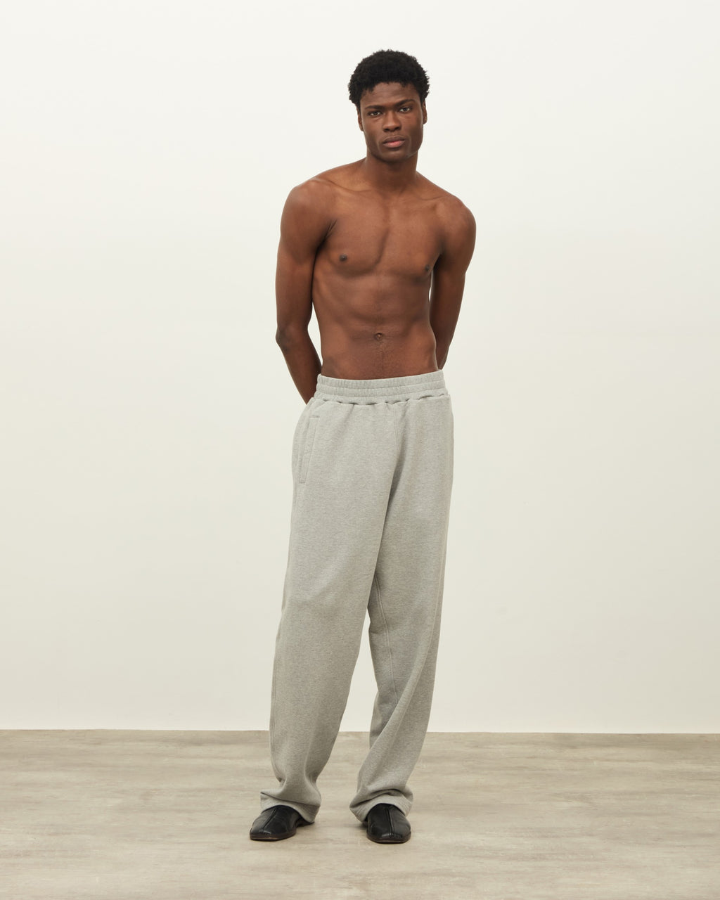 Daniel Simmons - Straight Leg Sweatpants - Heather Grey